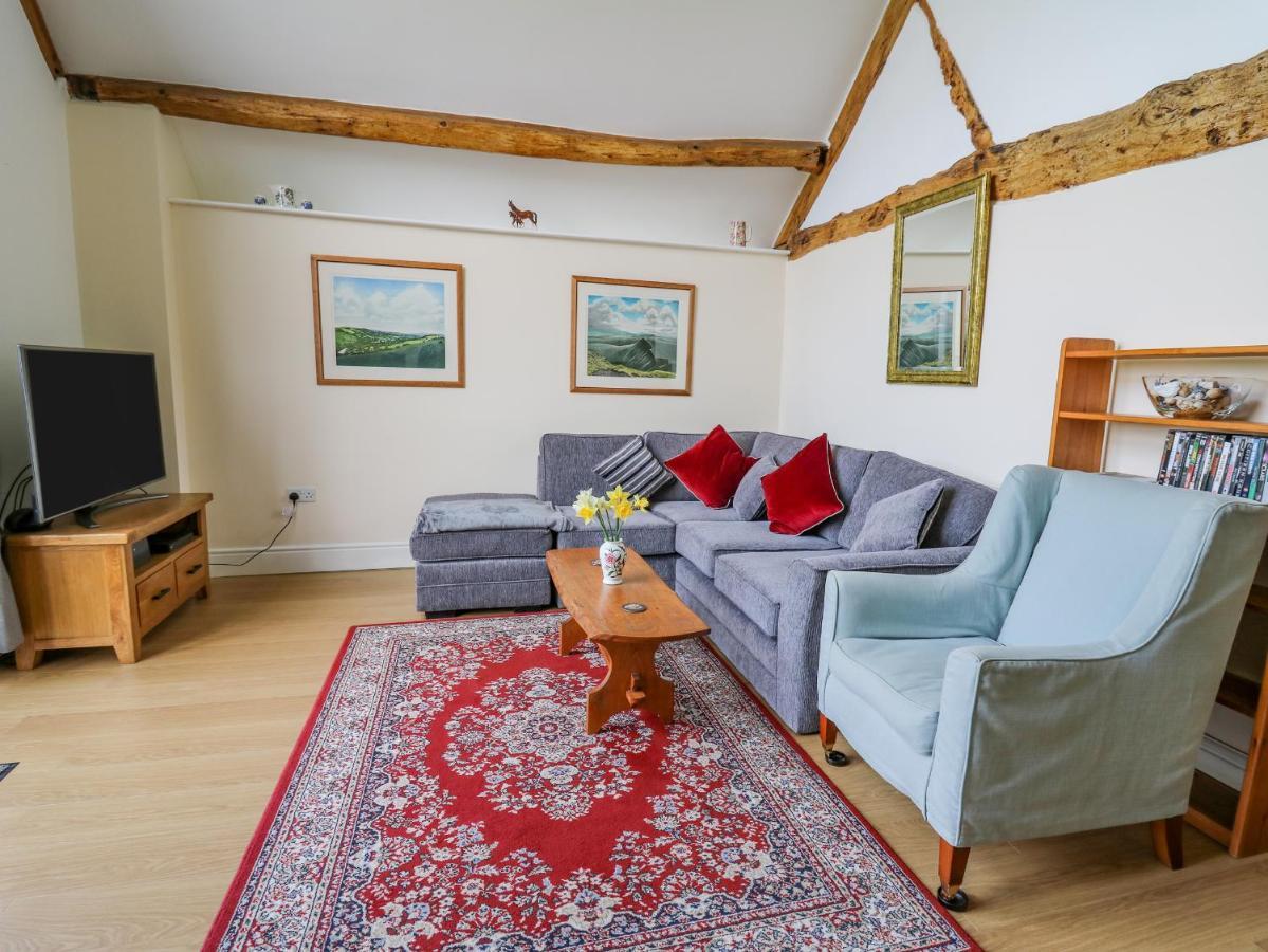 Goblaen Barn Villa Builth Wells Exterior photo