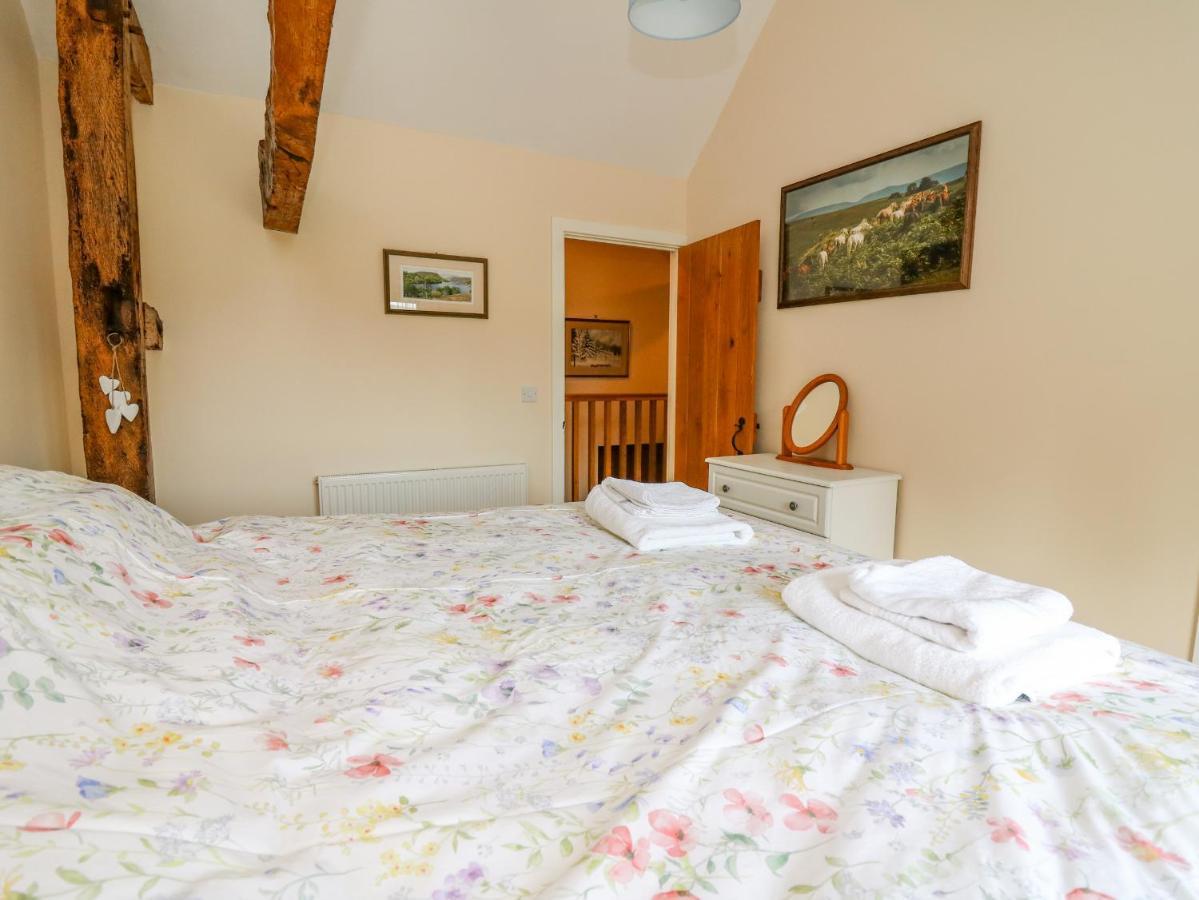 Goblaen Barn Villa Builth Wells Exterior photo